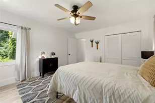 418 Edwards Dr, Sarasota, FL 34243 - Photo 28