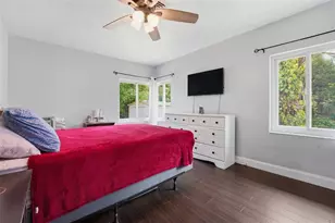 418 Edwards Dr, Sarasota, FL 34243 - Photo 28