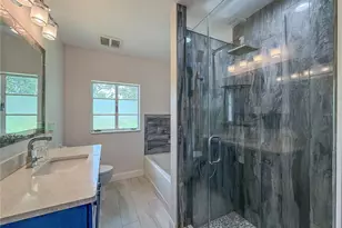 418 Edwards Dr, Sarasota, FL 34243 - Photo 16