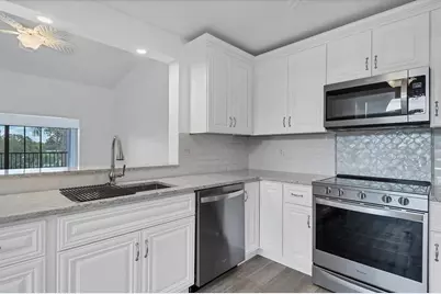 5565 Ashton Lake Drive #5565, Sarasota, FL 34231 - Photo 12