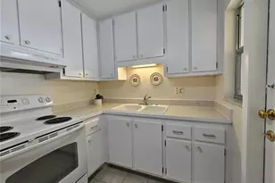 390 301 Blvd W, Bradenton, FL 34205 - Photo 8