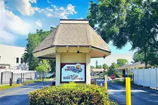 390 301 Blvd W, Bradenton, FL 34205 - Photo 4