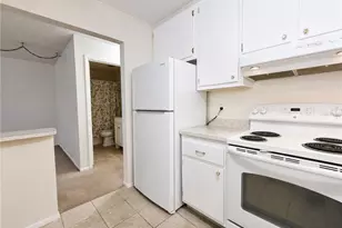 390 301 Blvd W, Bradenton, FL 34205 - Photo 10