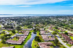 6425 Heritage Ln, Bradenton, FL 34209 - Photo 2