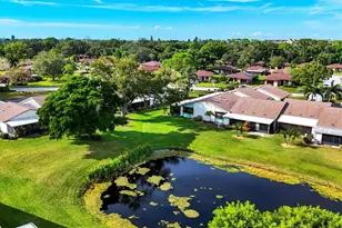 6425 Heritage Ln, Bradenton, FL 34209 - Photo 2