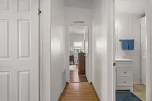 5707 45th St E, Bradenton, FL 34203 - Photo 8