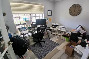 4131 Center Gate Blvd, Sarasota, FL 34233 - Photo 14