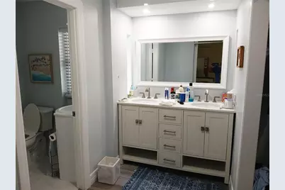 4131 Center Gate Boulevard, Sarasota, FL 34233 - Photo 16