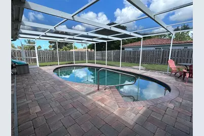 3507 Pinecrest Street, Sarasota, FL 34239 - Photo 4