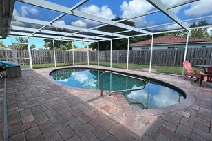 3507 Pinecrest St, Sarasota, FL 34239 - Photo 4