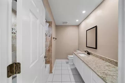 4321 Presidential Avenue Circle E, Bradenton, FL 34203 - Photo 16