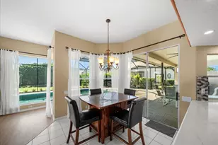 4321 Presidential Ave Cir E, Bradenton, FL 34203 - Photo 12
