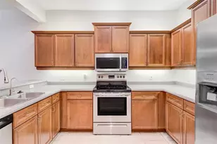 5630 Cortina Ln, Palmetto, FL 34221 - Photo 10