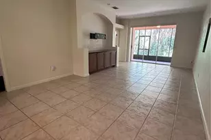 5630 Cortina Ln, Palmetto, FL 34221 - Photo 6