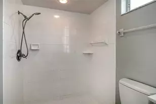 4010 Green Tree Ave, Sarasota, FL 34233 - Photo 24