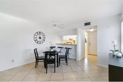 1720 Glenhouse Drive #325, Sarasota, FL 34231 - Photo 12