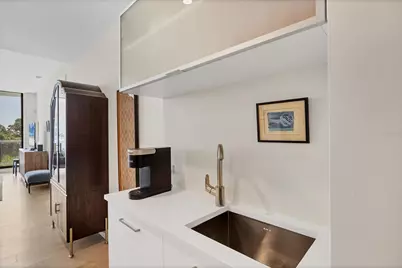 300 S Pineapple Avenue #302, Sarasota, FL 34236 - Photo 14