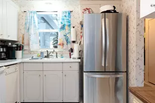 1741 Caribbean Cir, Venice, FL 34293 - Photo 8