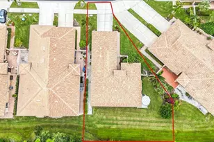 235 Auburn Woods Cir, Venice, FL 34292 - Photo 6