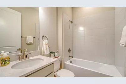 16423 Isola Place, Lakewood Ranch, FL 34211 - Photo 46