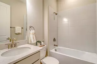 16423 Isola Pl, Lakewood Ranch, FL 34211 - Photo 46