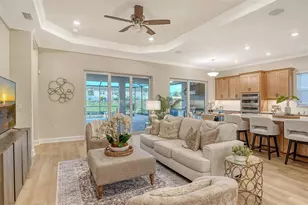 16423 Isola Pl, Lakewood Ranch, FL 34211 - Photo 10