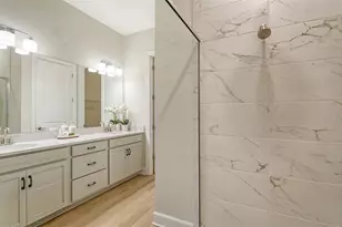 16423 Isola Pl, Lakewood Ranch, FL 34211 - Photo 32