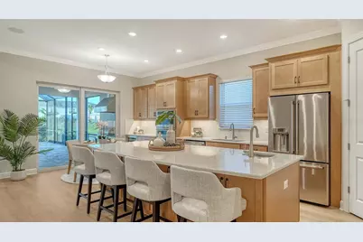 16423 Isola Place, Lakewood Ranch, FL 34211 - Photo 14