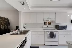 5206 Wedgewood Ln, Sarasota, FL 34235 - Photo 18