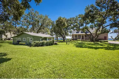 702 32nd Avenue W, Palmetto, FL 34221 - Photo 6