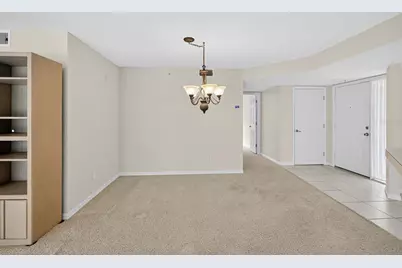 813 Montrose Drive #104, Venice, FL 34293 - Photo 6