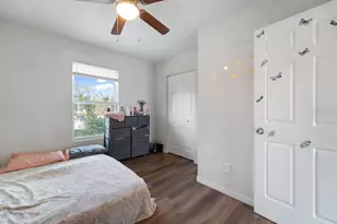 1650 14th St S, Saint Petersburg, FL 33705 - Photo 14