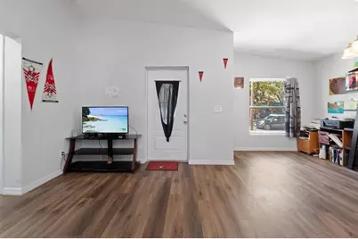 1650 14th Street S, Saint Petersburg, FL 33705 - Photo 4