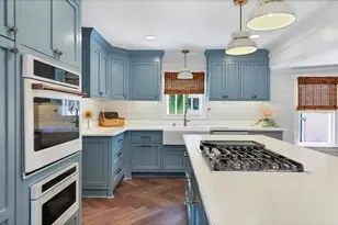 2913 Gulf Dr, Holmes Beach, FL 34217 - Photo 18