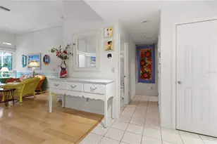 8009 Bobcat Cir, Sarasota, FL 34238 - Photo 6