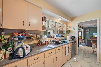 2340 Valencia Drive, Sarasota, FL 34239 - Photo 12