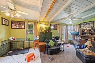 2340 Valencia Dr, Sarasota, FL 34239 - Photo 16