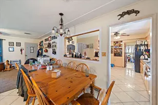 2340 Valencia Dr, Sarasota, FL 34239 - Photo 10