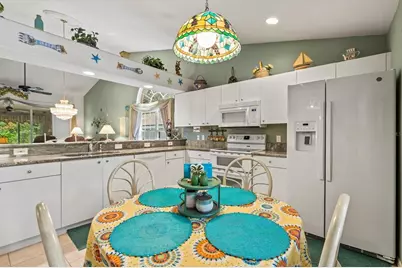 4727 Tivoli Avenue, Sarasota, FL 34235 - Photo 10