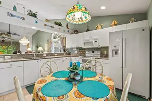 4727 Tivoli Ave, Sarasota, FL 34235 - Photo 10