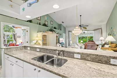 4727 Tivoli Avenue, Sarasota, FL 34235 - Photo 12