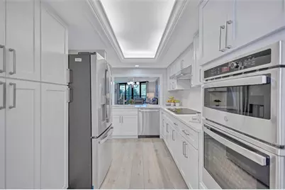 5880 Midnight Pass Road #306, Sarasota, FL 34242 - Photo 16