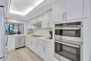 5880 Midnight Pass Rd, Sarasota, FL 34242 - Photo 18