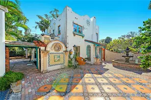 2830 Bay Shore Cir, Sarasota, FL 34234 - Photo 32