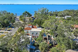 2830 Bay Shore Cir, Sarasota, FL 34234 - Photo 2