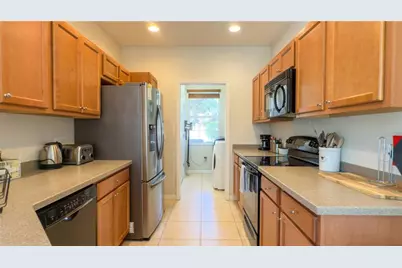 3756 82nd Avenue Circle E #101, Sarasota, FL 34243 - Photo 8