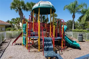 3756 82nd Ave Cir E, Sarasota, FL 34243 - Photo 32