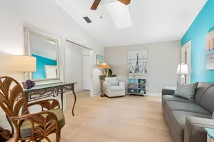 4033 Wilshire Cir E, Sarasota, FL 34238 - Photo 34