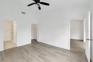 6635 Huntington Lakes Cir, Naples, FL 34119 - Photo 10