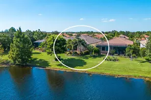 16532 Hillside Cir, Lakewood Ranch, FL 34202 - Photo 4